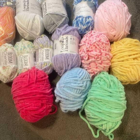 Colorful Yarn Bundle - Picture 4 of 4